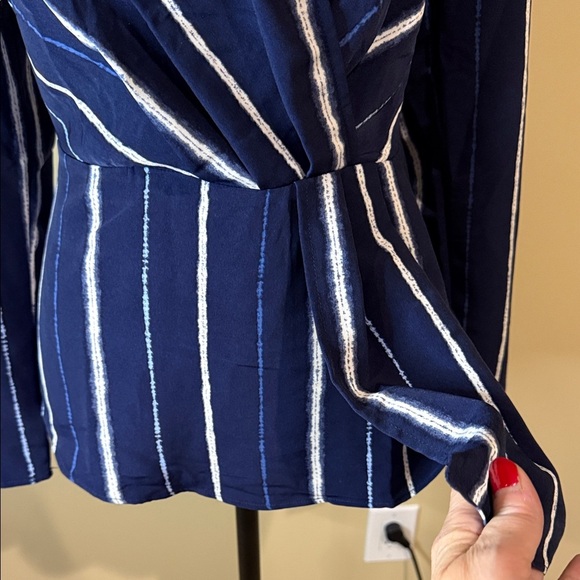 H by Halston Top Navy Striped Women's Size M - Picture 3 of 16
